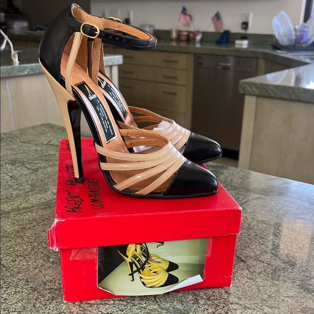 Vintage Black and Tan Strappy Heels